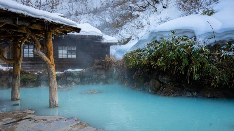 Onsen in Japan: Der ultimative Guide zu den besten Thermalbädern, Regeln und Entspannung